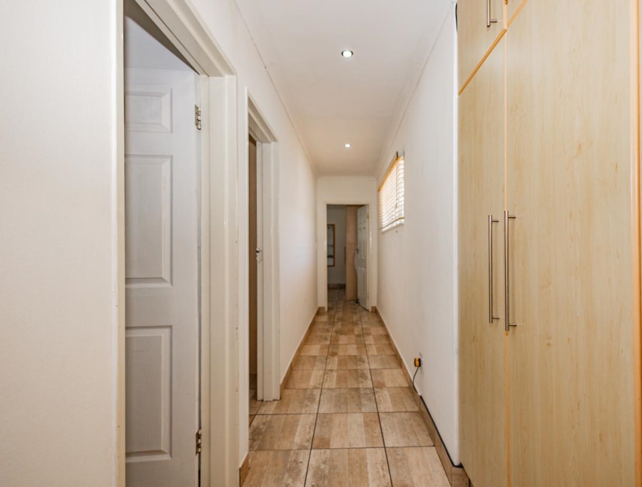 8 Bedroom Property for Sale in Joostenbergvlakte Western Cape